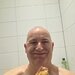Caut o femeie prietenoasa si onesta. Varsta nu conteaza.